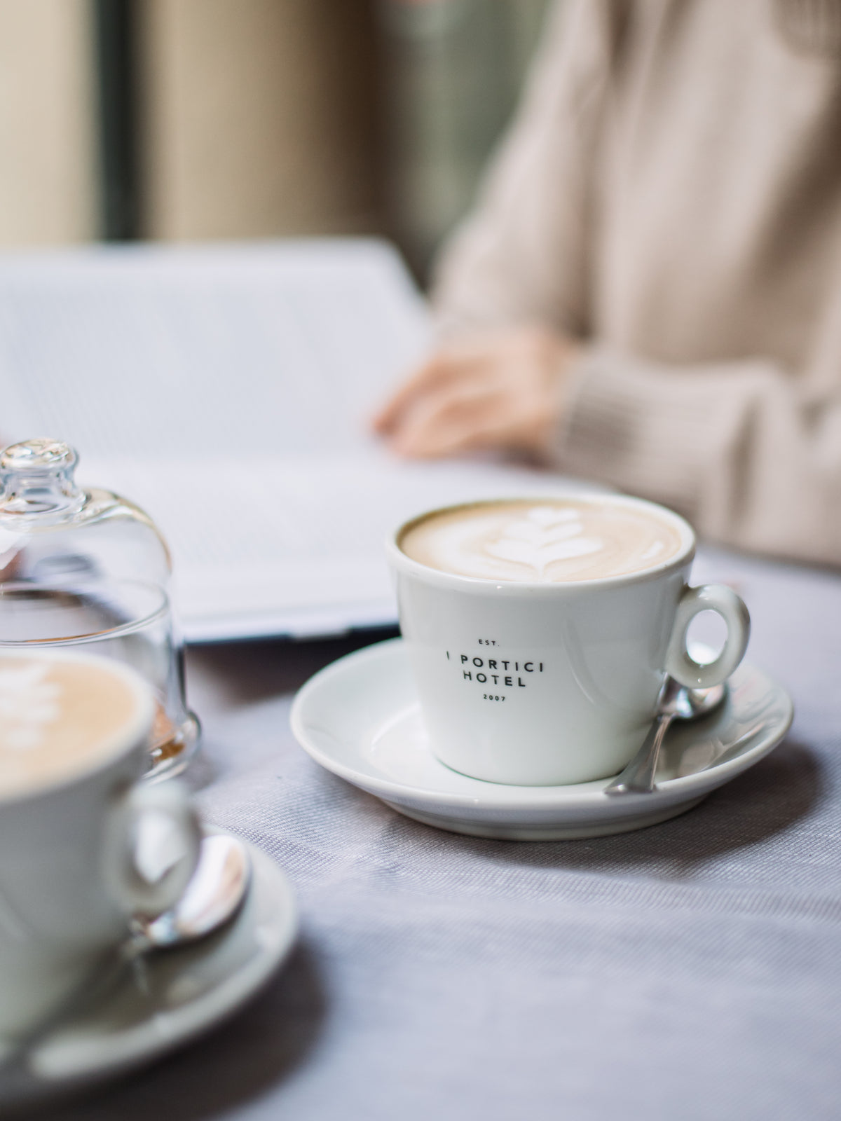 Tazza da Cappuccino con piattino — I Portici Hotel
